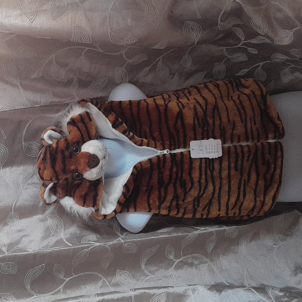 Tiger Striped Hooded Vest